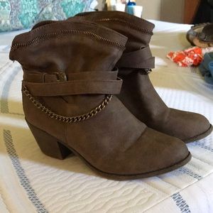 Jelly pop booties worn once cleaning out closet ❤️